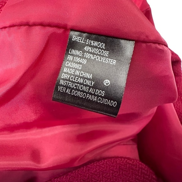 Tahari Women's Red Button Front Suit Jacket Size 14 - Picture 3 of 10